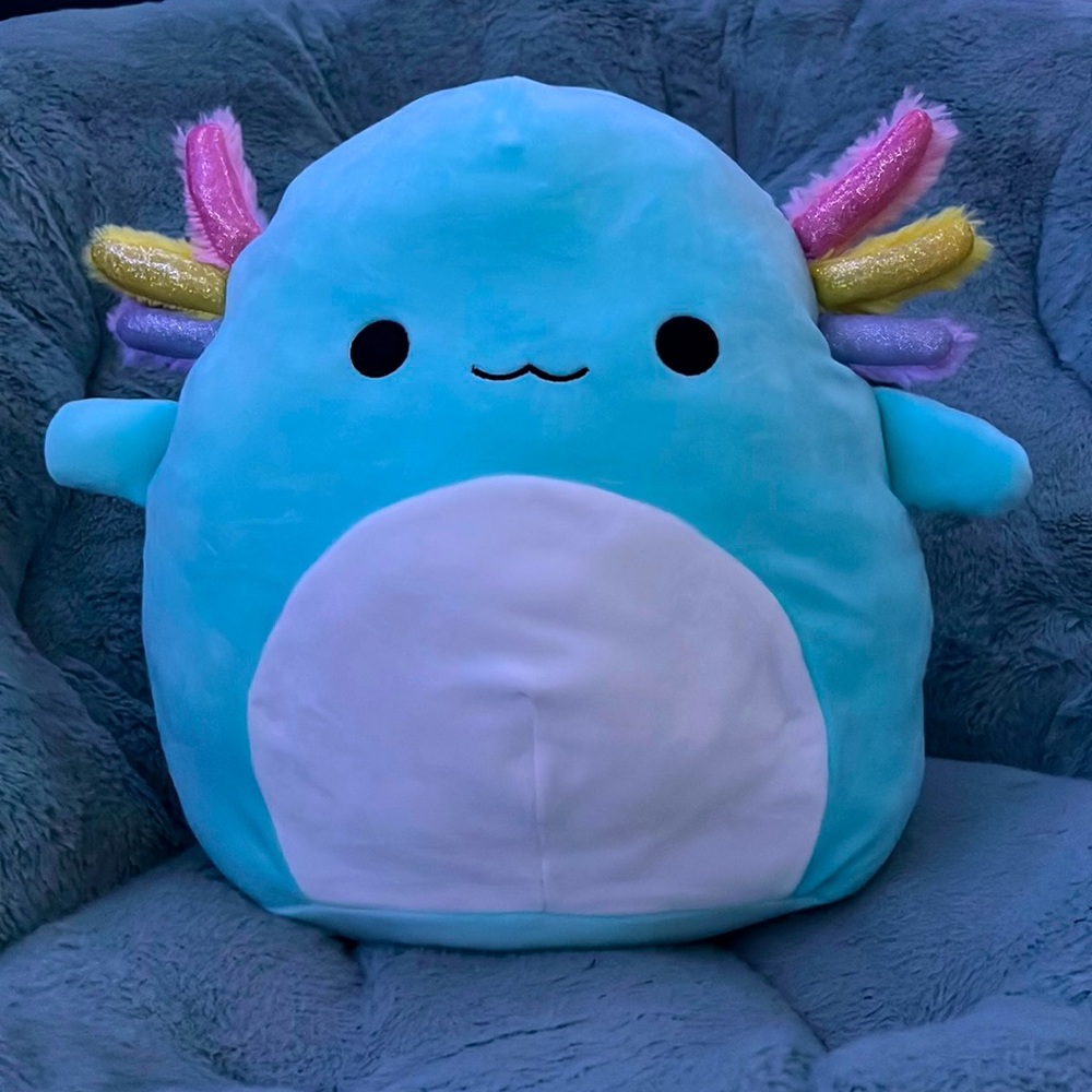 Axolotl squishmallow